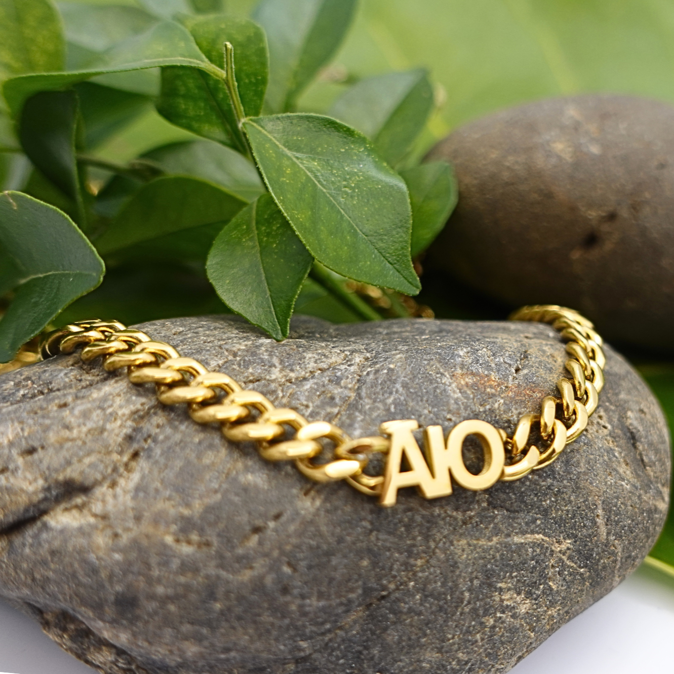 ĀIO NECKLACE