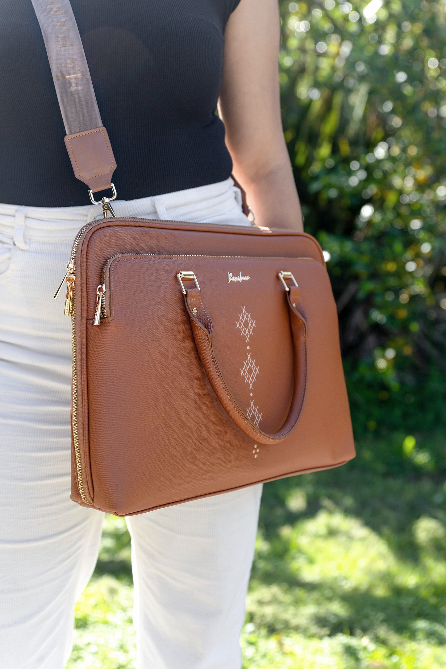 PUĀWAI LAPTOP BAG