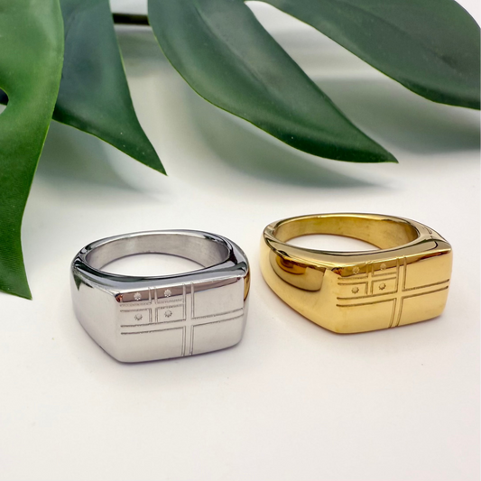 HE WHAKAPUTANGA SIGNET RING