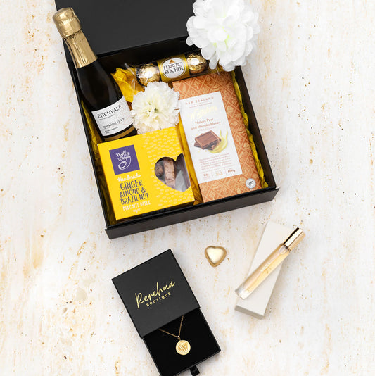 MAURI ORA GIFT BOX