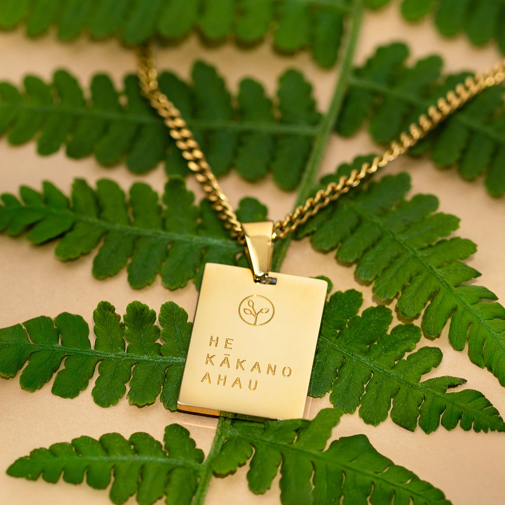 HE KĀKANO AHAU NECKLACE