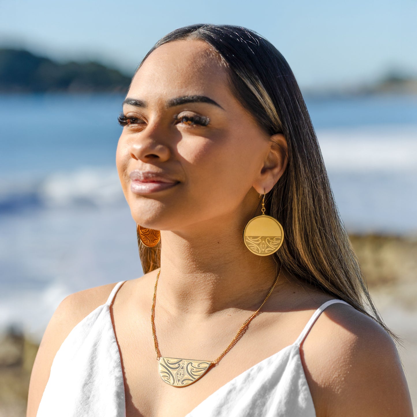 MANAWA NECKLACE