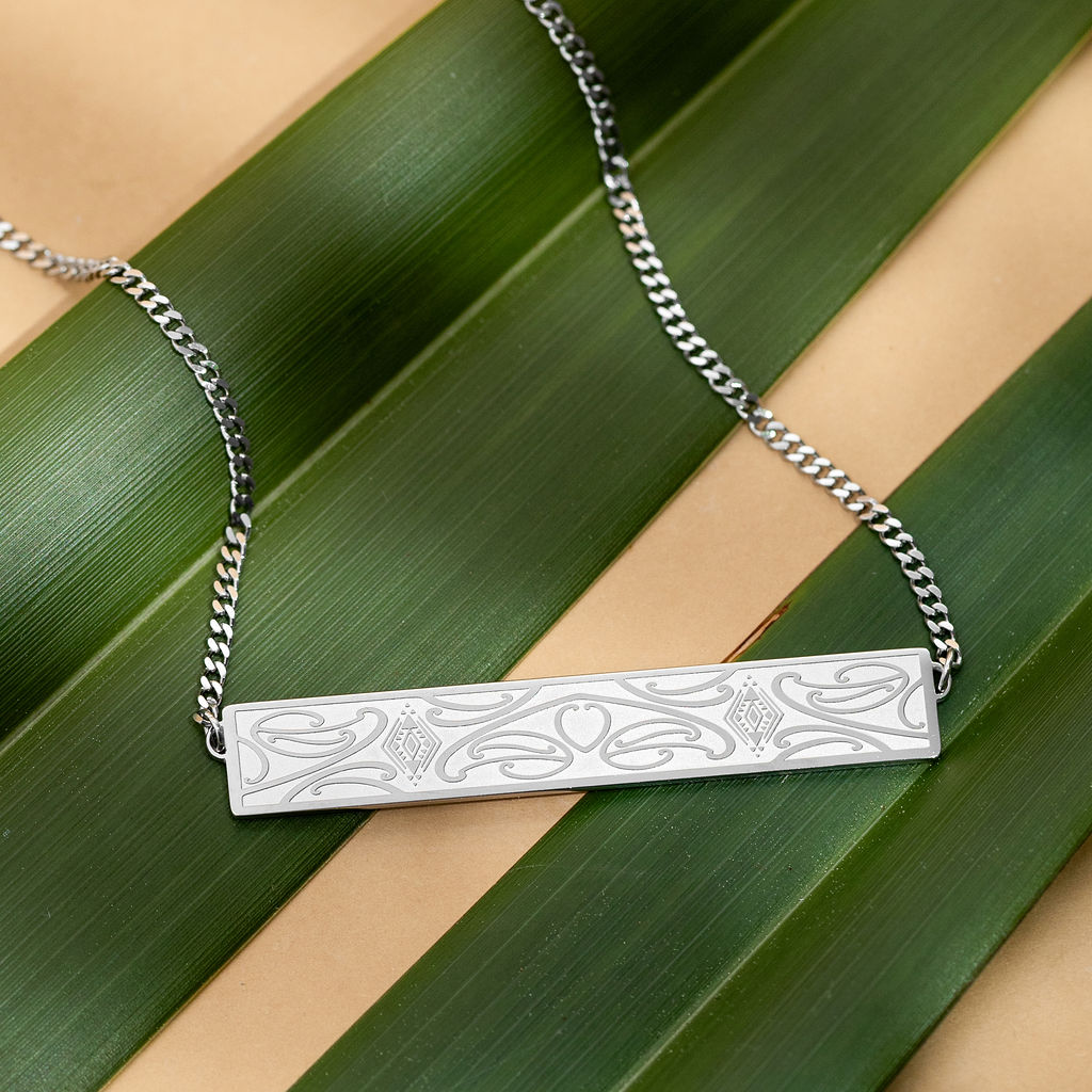 MANAWA ROA NECKLACE