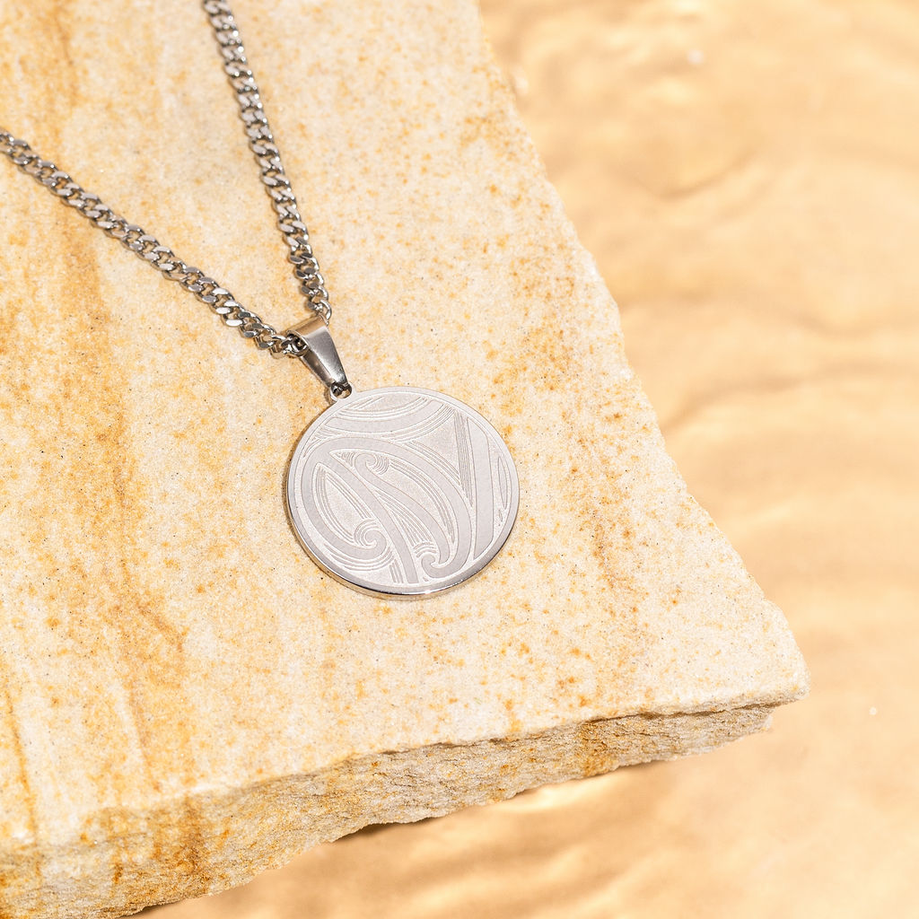 MANGŌPARE NECKLACE