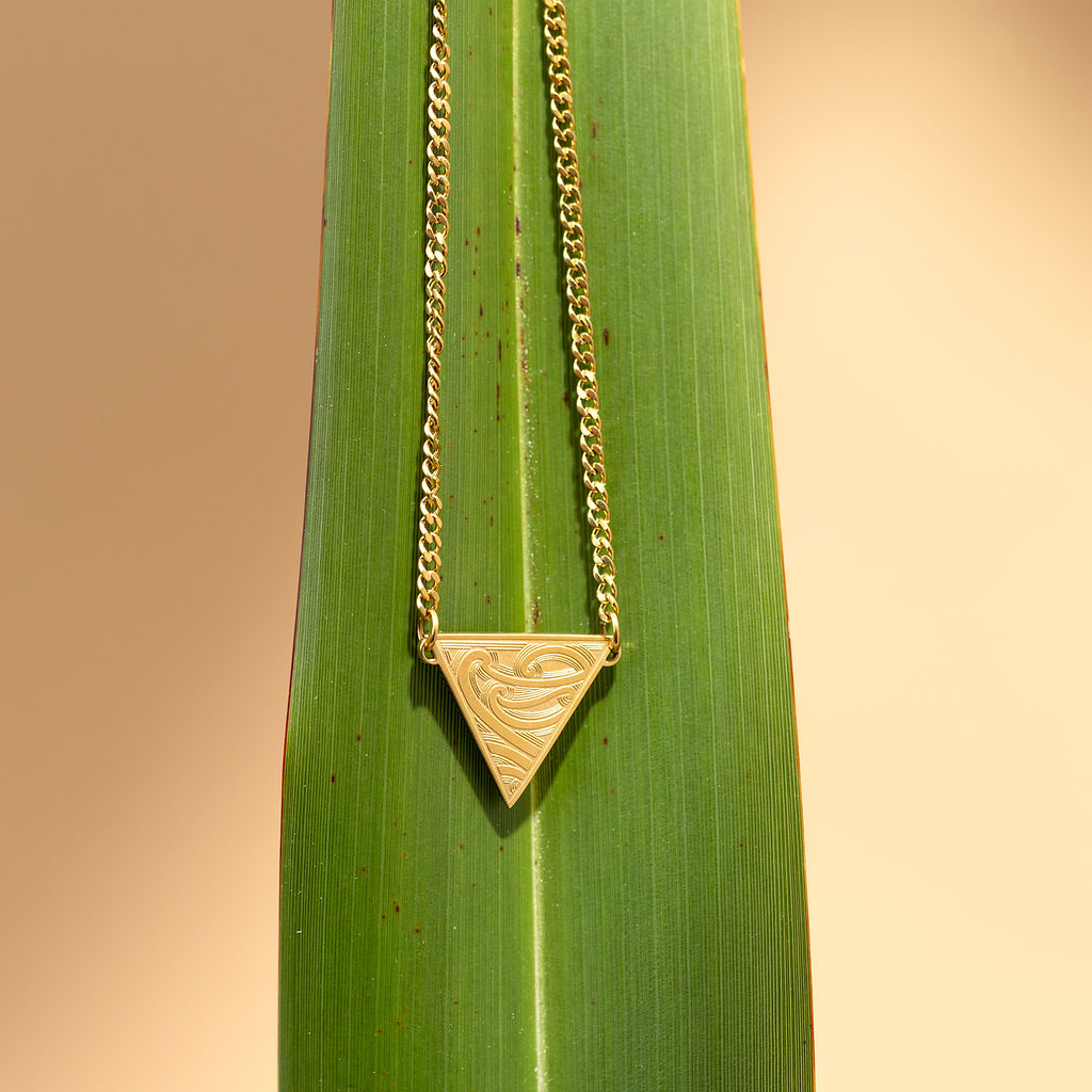 TAPATORU NECKLACE