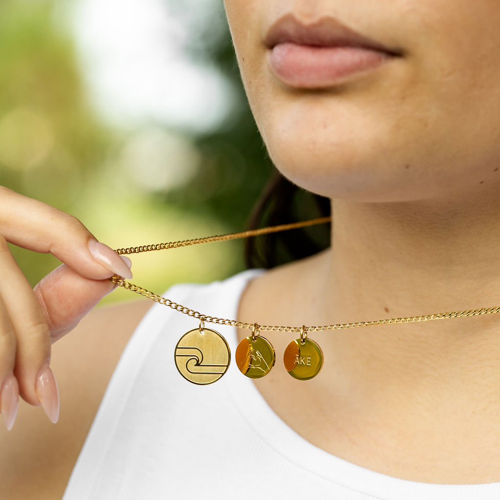 TINO, AROHA, ĀKE NECKLACE