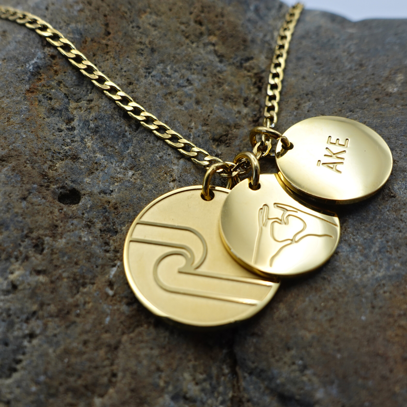 TINO, AROHA, ĀKE NECKLACE