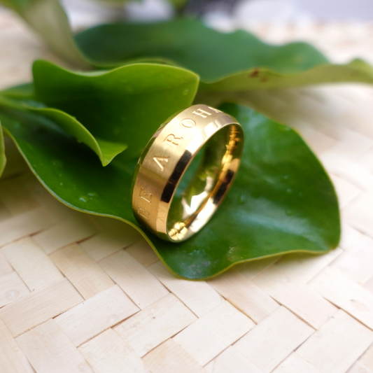 HE AROHA MUTUNGA KORE WIDE BEVELLED RING