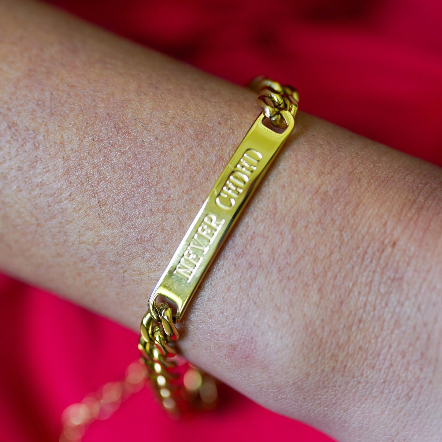 NEVER CEDED BRACELET