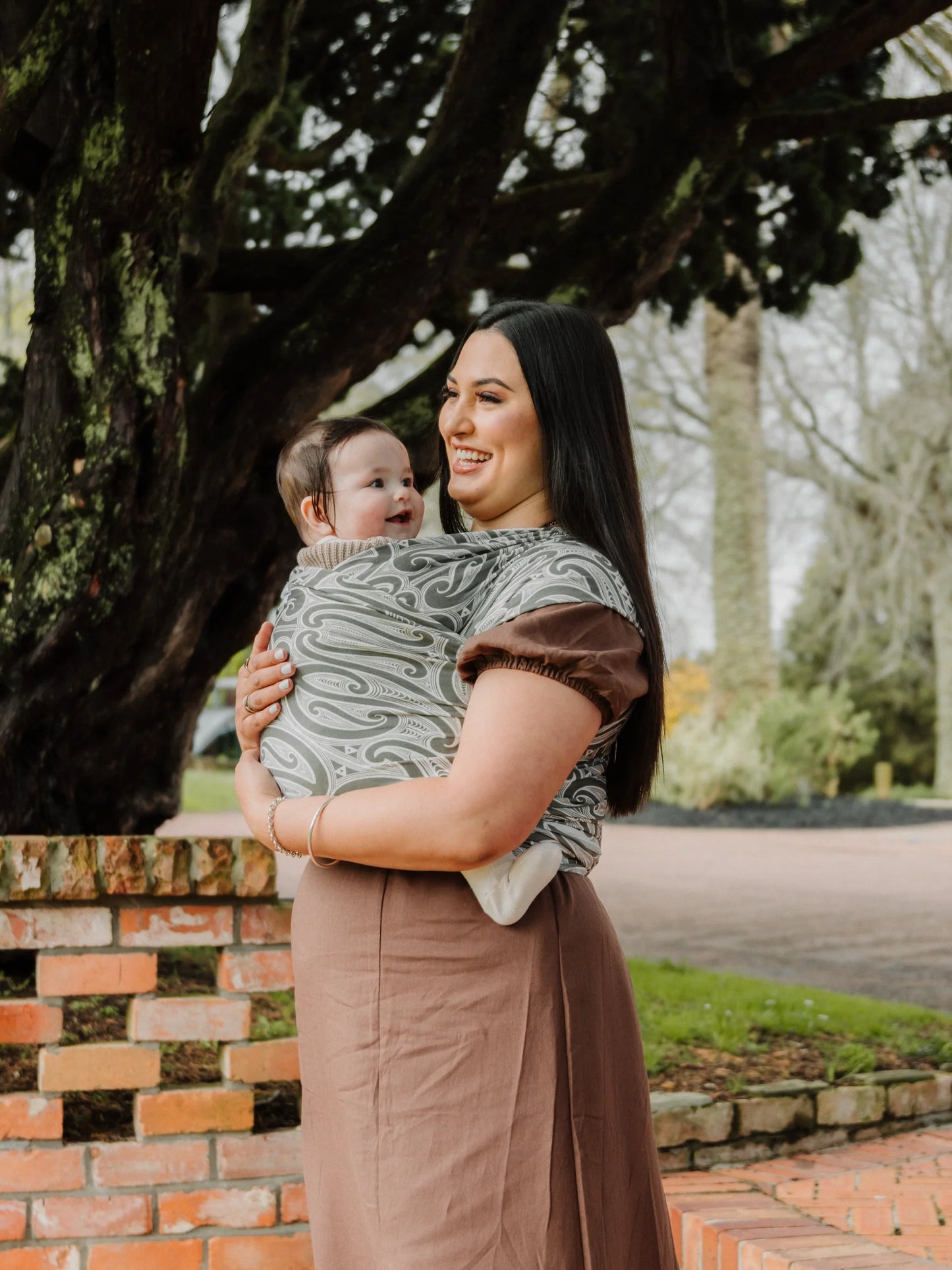 OKOOKO PĒPI BABY WRAP CARRIER