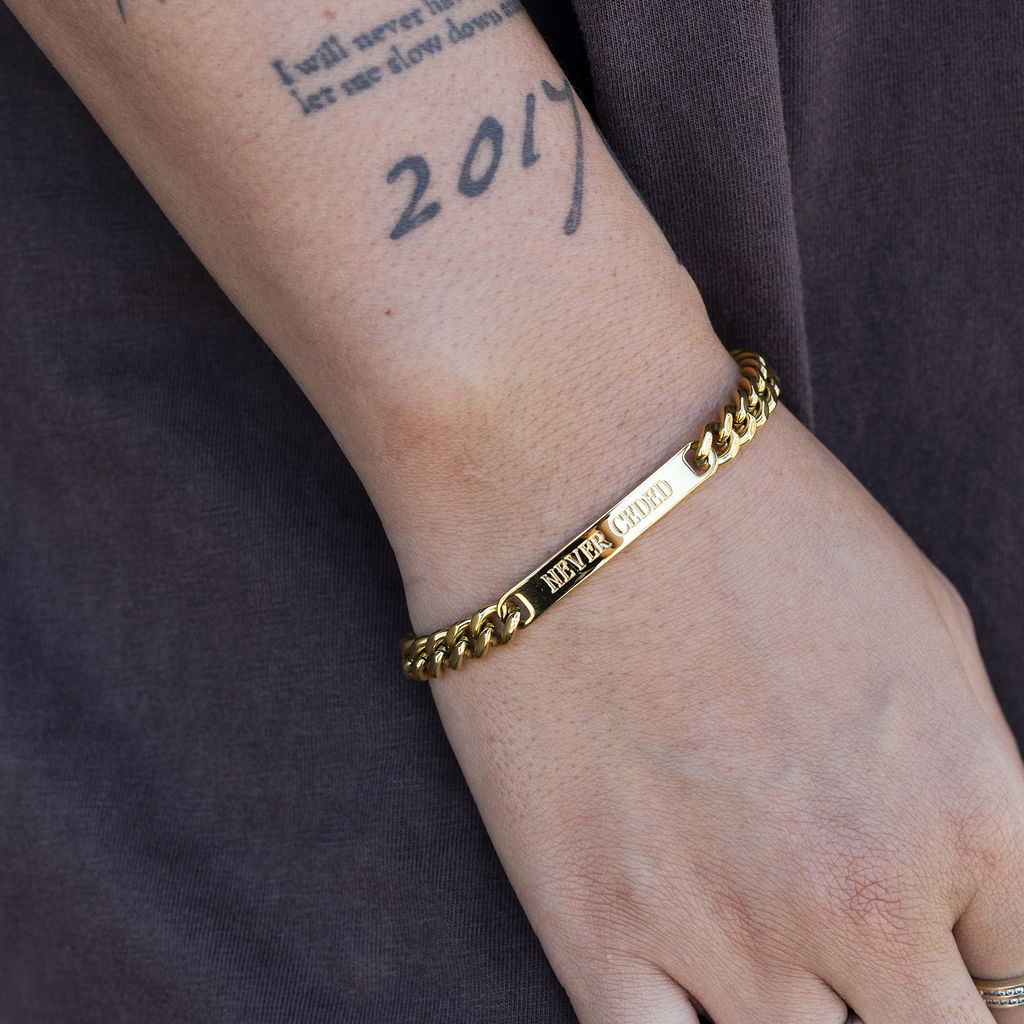 NEVER CEDED BRACELET