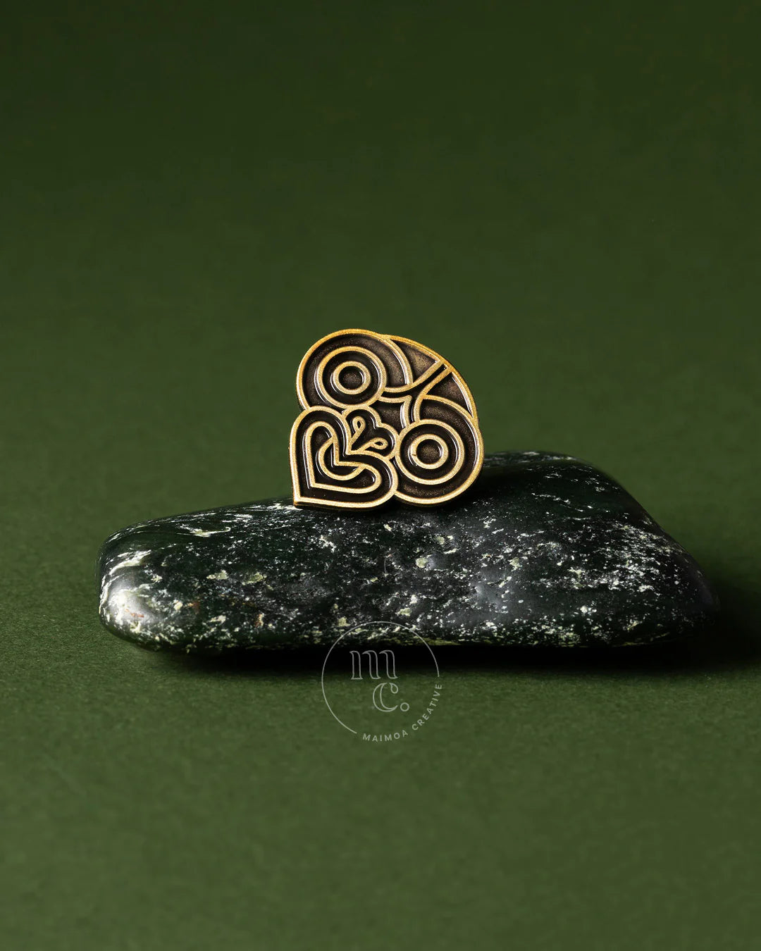 MĀORI ANTIQUE GOLD PINS