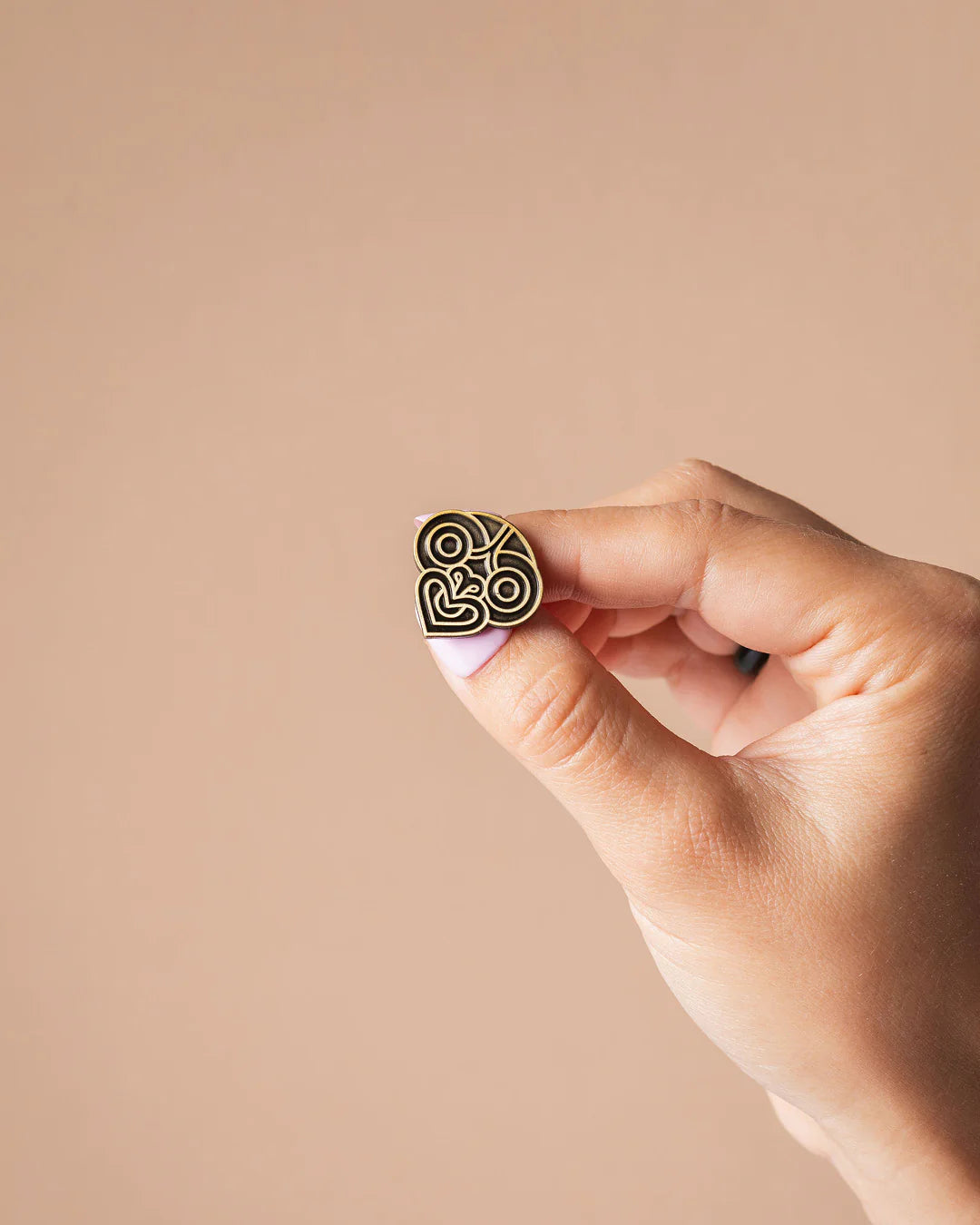 MĀORI ANTIQUE GOLD PINS