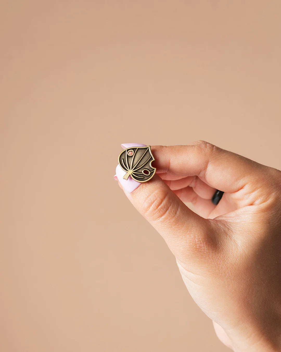 MĀORI ANTIQUE GOLD PINS