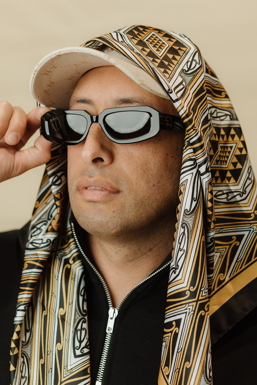 HAWAIKI SCARF