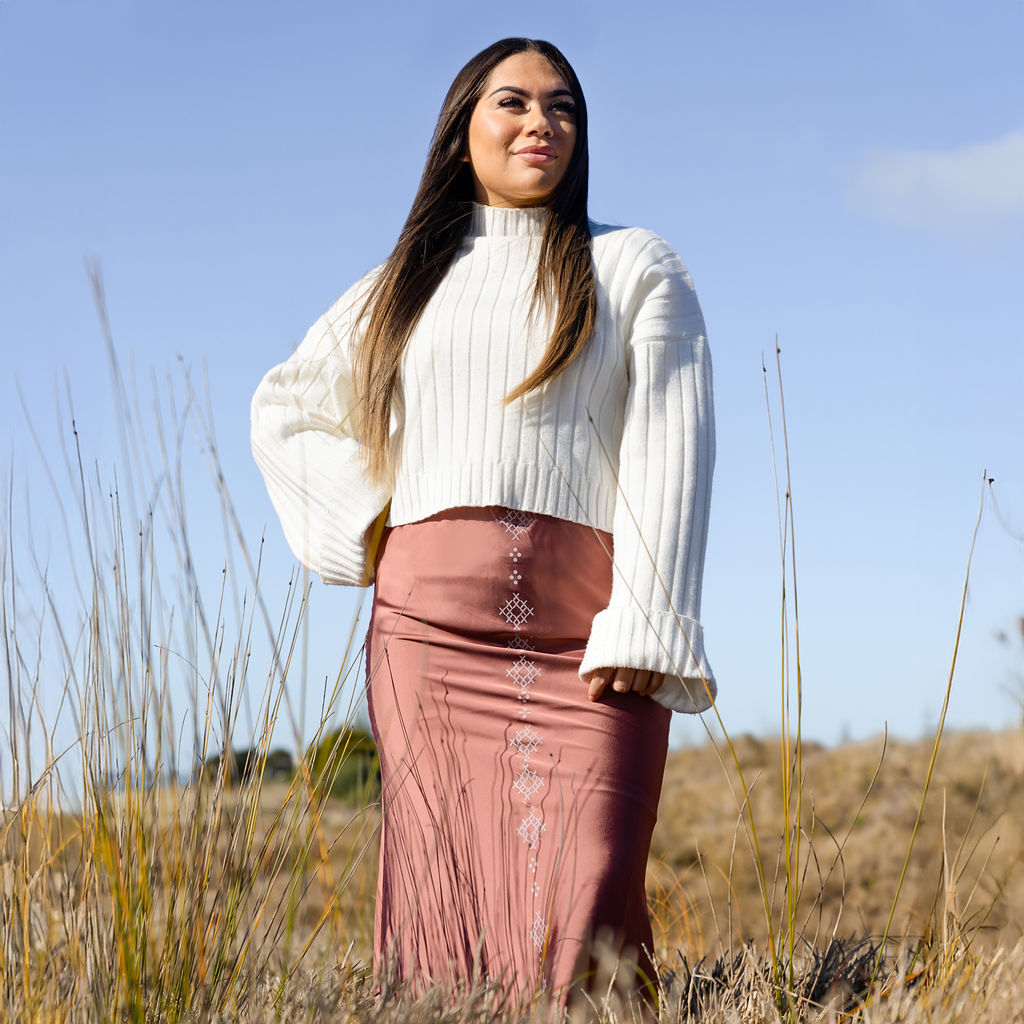 PUĀWAI SATIN SKIRT
