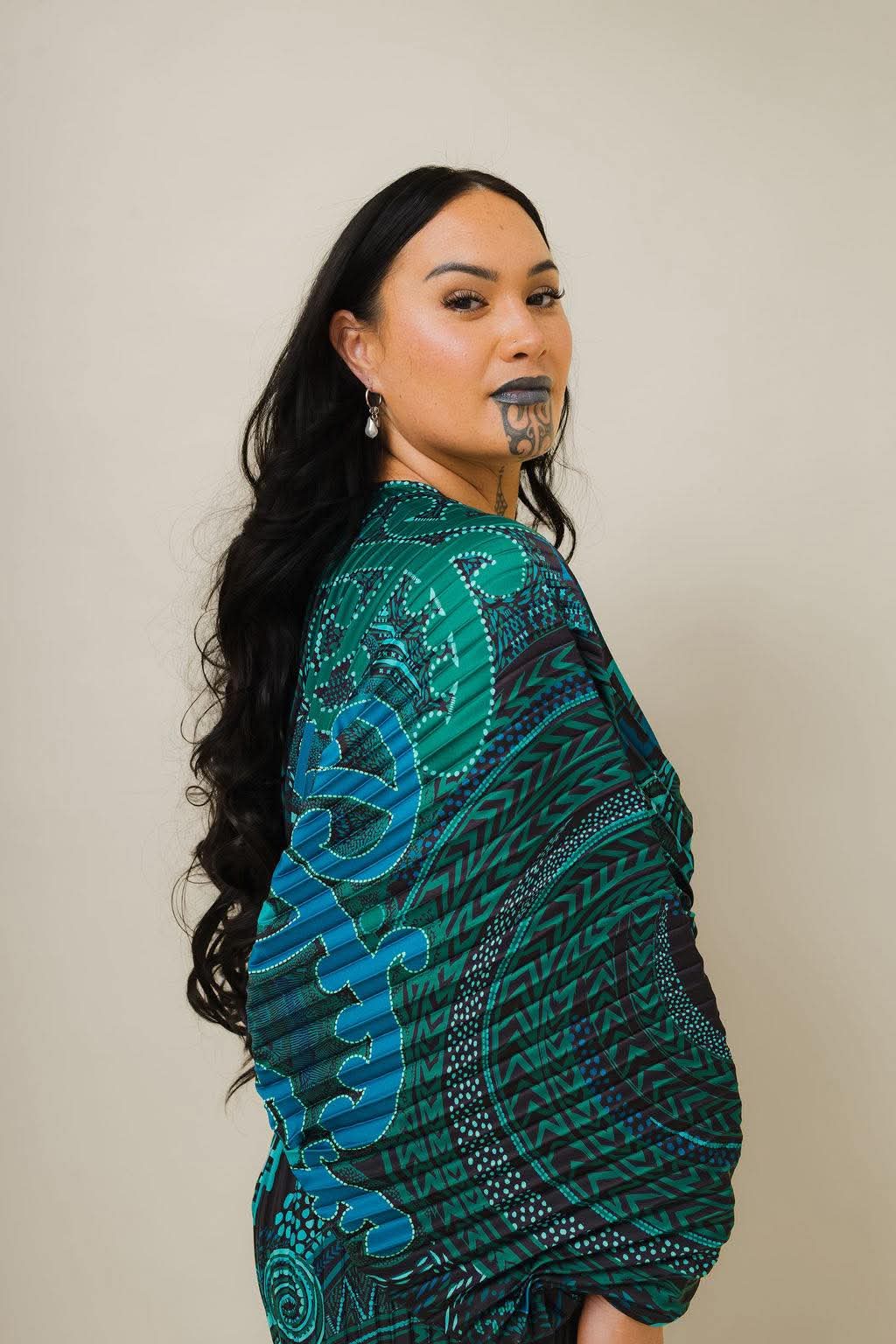 HAEATA MIDI PLEATED DRESS | KŌHURA
