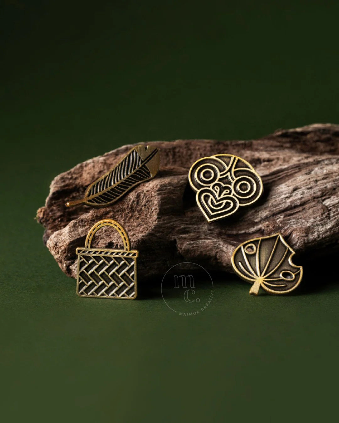 MĀORI ANTIQUE GOLD PINS