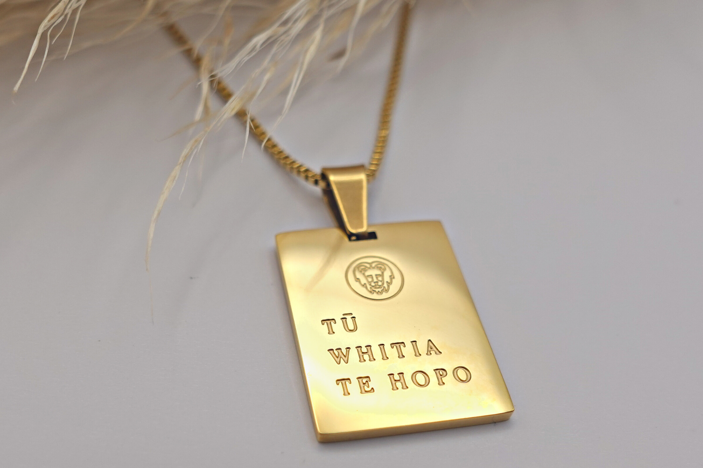 TŪ WHITIA TE HOPO NECKLACE